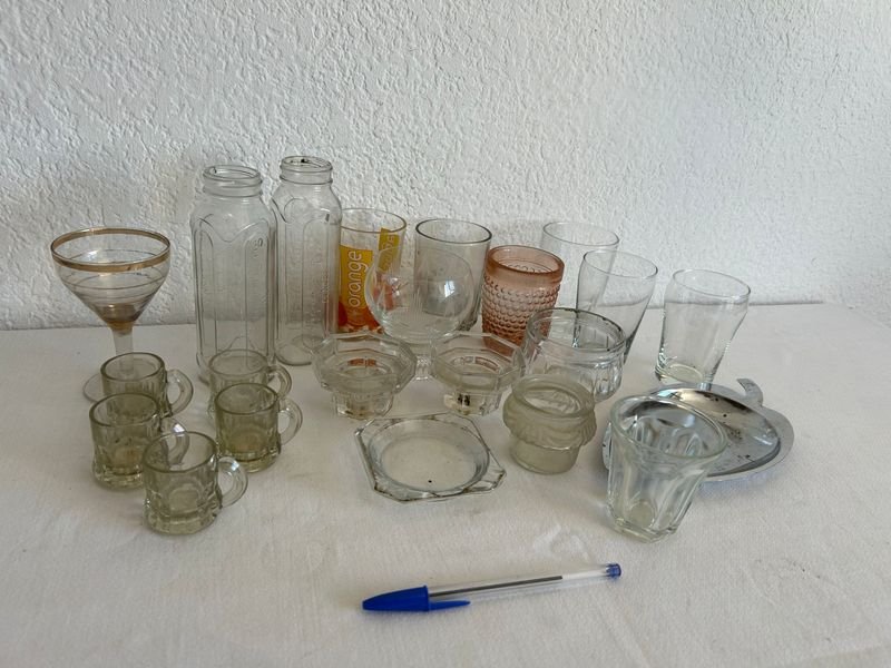Colección de jarras y mamaderas antiguas - imagen 2