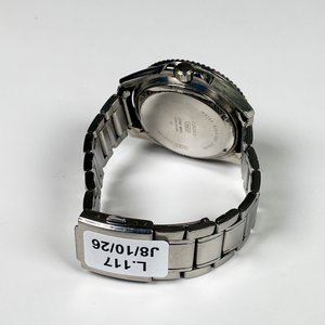 Reloj Casio de Caballero para Buceo con Malla de Metal - imagen 4