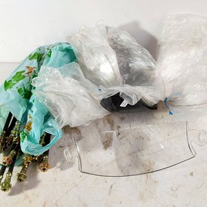 Lote de 23 Micas para Casco y 22 Flexibles para Vehículo - imagen 2