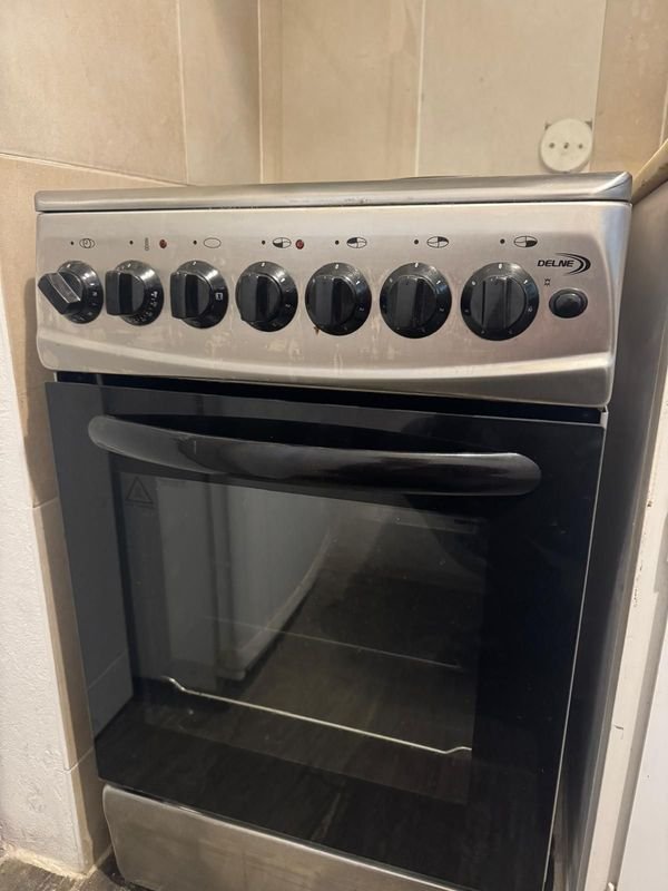 Cocina Eléctrica DELNE, Toda Eléctrica, Excepcional Estado - imagen 1