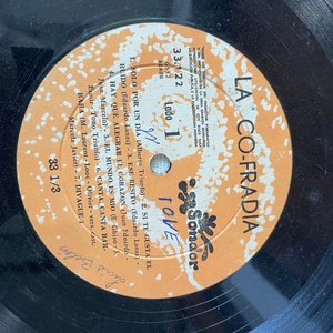 Dos Discos de Vinilo Usados: La Cofradía y Música en Libertad - imagen 3