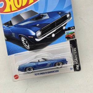 Hot Wheels Plymouth Barracuda '70 Roadster Azul - imagen 2
