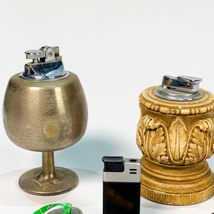 Lote de 7 Encendedores Vintage: Zapatilla, Teléfono, Copón y Columna - imagen 2