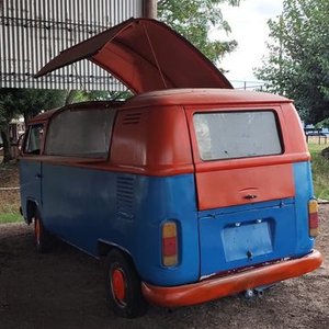 Foodtruck Volkswagen Kombi Azul y Naranja con Caja de Acero Inoxidable - imagen 2