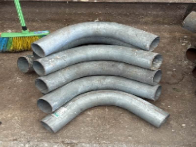 Lote de 11 Curvas Galvanizadas de 90mm para Construcción