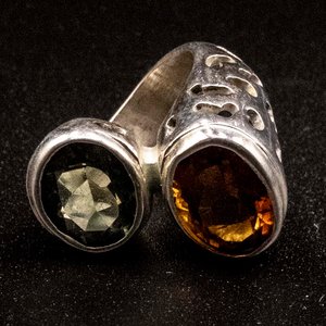 Lote anterior: Anillo de Plata 950 con Citrino y Pasiolita