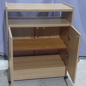 Mesa de TV de MDF con Ruedas y Puertas - imagen 2