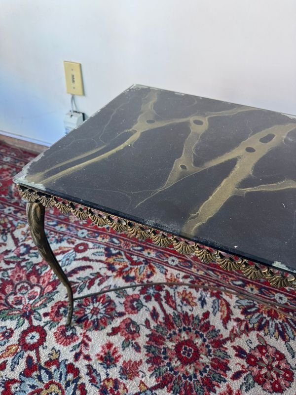 Mesa ratona en bronce con tapa de vidrio y cascada - imagen 5
