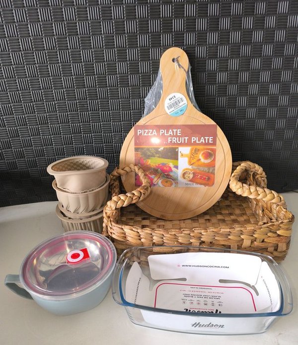 Set Bazar y Cocina: Tabla de Cortar, Fuentes y Más