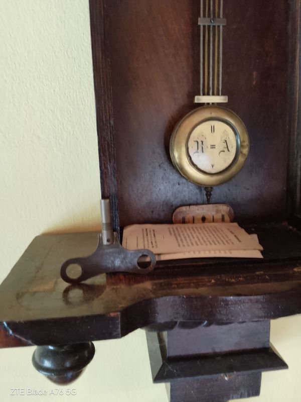 Reloj antiguo no funcionante - imagen 4