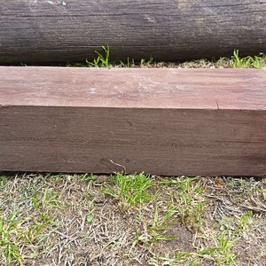Dos tirantes Cilindrico de madera con Detalles de Uso Medidas: Largo 300 cm  x Diámtero 12 cm /  Tirante rectangular de madera Noble .Medidas: Largo 152 cm  x 9 cm x 15 cm - imagen 13