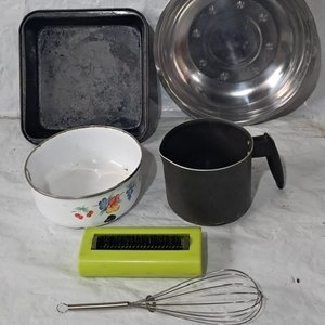 Lote anterior: Jarra Esmaltada y Utensilios de Cocina Varios