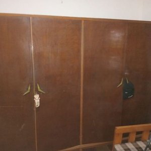 Ropero de 4 Puertas con Secreter Desarmado - imagen 1