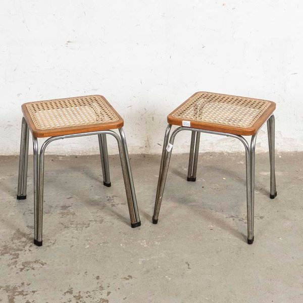 Par de Banquetas de Madera con Asiento de Roble y Esterilla Sintética
