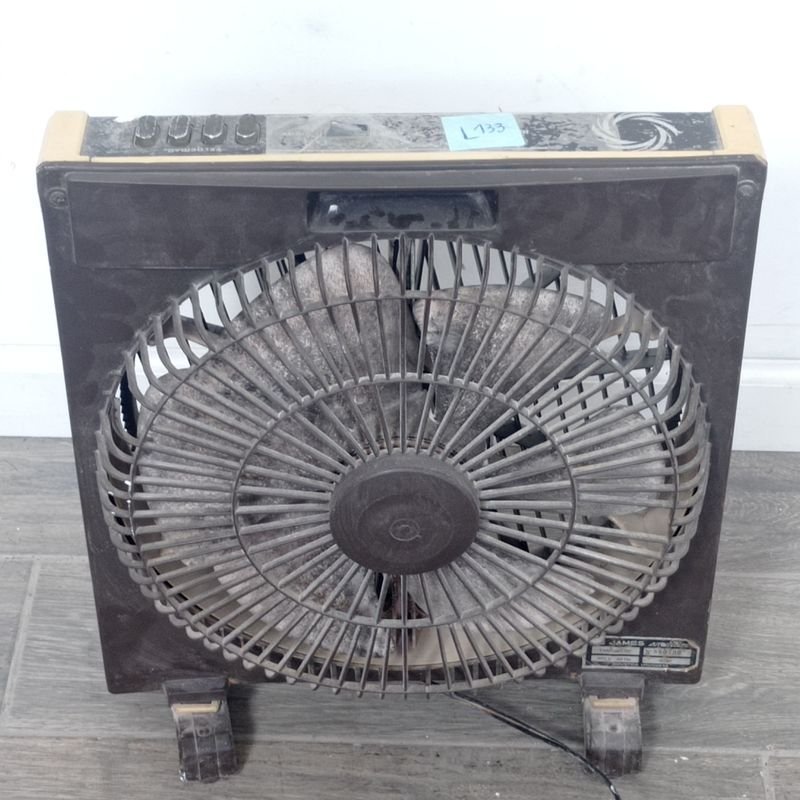 Ventilador marca James con tres velocidades - imagen 4