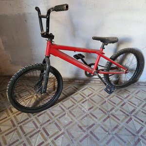 Bicicleta BMX Roja Usada - imagen 1