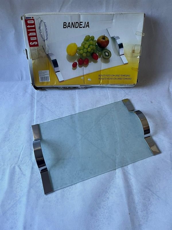 Bandeja de vidrio templado con asas metálicas - Nueva - imagen 4