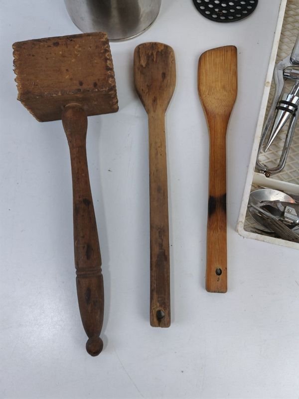Colección de Herramientas de Cocina Antiguas - imagen 4