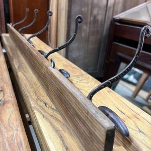 Perchero Antiguo de Madera con Cuatro Ganchos Dobles de Metal - imagen 6