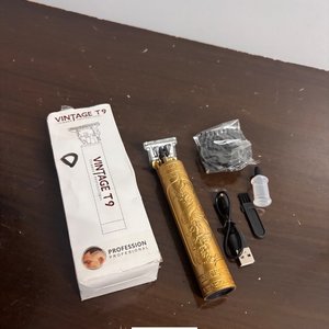 Máquina Cortapelo Profesional Vintage T9 Dorada - imagen 3
