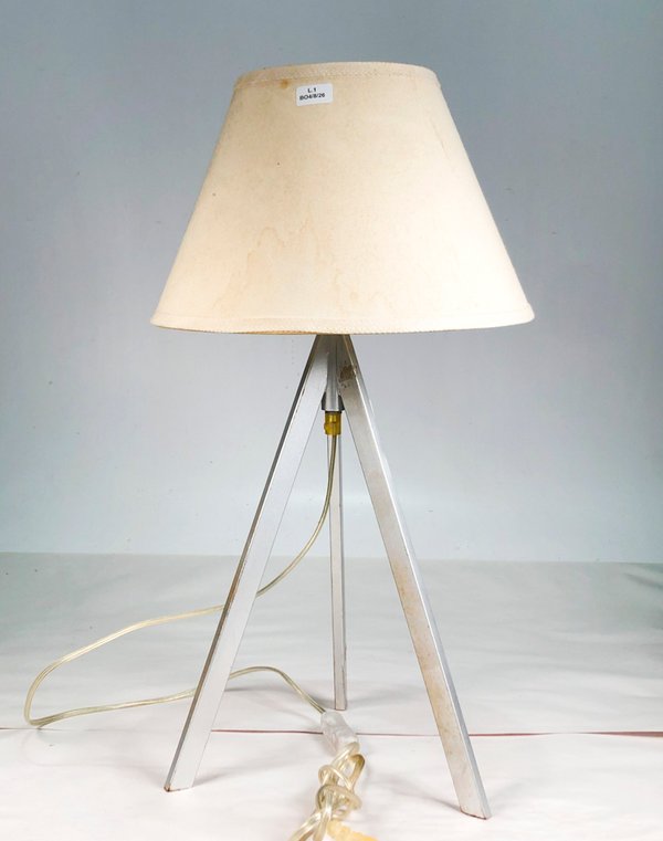 Lámpara de Mesa Trípode Metálica con Pantalla Blanca - imagen 1