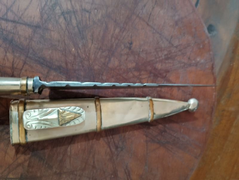 Cuchillo TANDIL en Alpaca y Oro Envainado - imagen 6