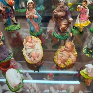 Pesebre aprox 35 piezas - imagen 2