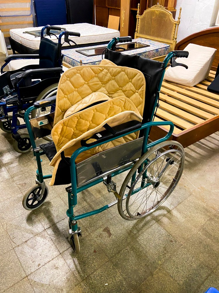 Sillón de Ruedas y Colchón Antiescaras con Bomba de Aire