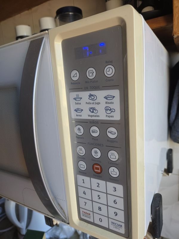 Microondas Electrolux de buena calidad - imagen 2