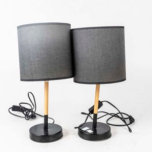 Lote siguiente: Par de Lámparas de Sobremesa Madera y Metal con Pantallas Grises