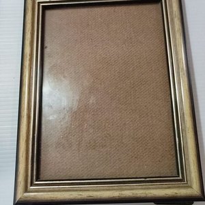 Lote de 8 Portarretratos Modernos de Madera y Cuero Sintético - imagen 8