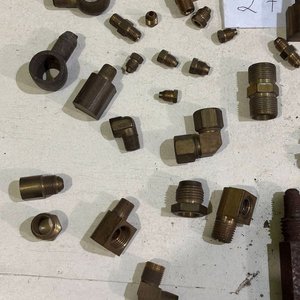 Lote siguiente: Lote de 40 Unidades de Conexiones de Bronce