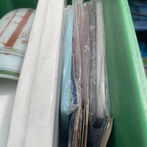 Lote de Repuestos para Baño: Tapas de Cisterna y Plafones de Luz - imagen 2