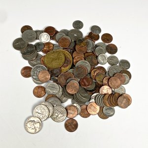 Lote de Monedas Varias, Incluyendo una con Imagen de Che Guevara - imagen 2