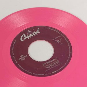 Disco Vinilo Single The Beatles "Yesterday" Edición Coleccionista Capitol Records USA Color Rosado - imagen 2