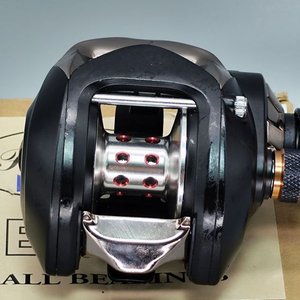 Reel de Pesca Bellus Partner 4+1 Rulemanes con Caja y Accesorios - imagen 6