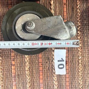 Lote de 10 Ruedas Giratorias Metálicas y de Goma - imagen 5