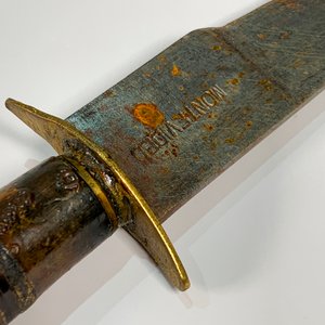 Cuchillo Antiguo con Cabo de Madera y Monograma Montevideo - imagen 3