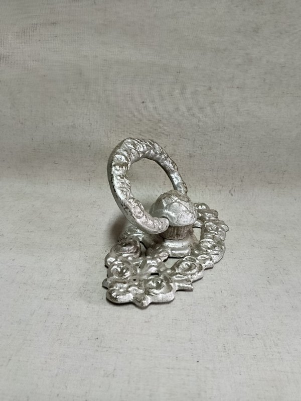 Antiguo tirador de puerta y accesorios en metal - imagen 3