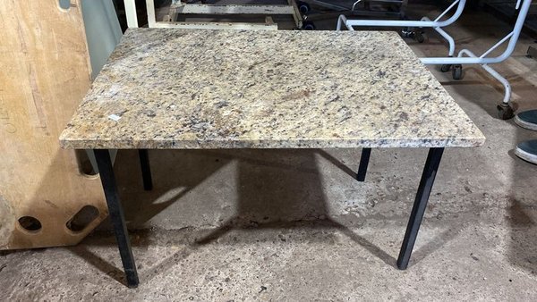 Mesa Ratona Hierro y Mármol Rectangular - imagen 1