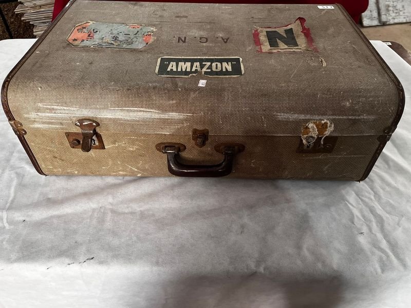 Valija Vintage Amazon A.C.N. Estilo Antiguo