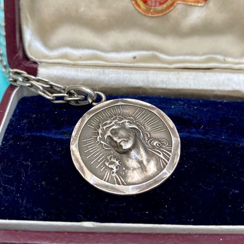 Item 837813 - Image 1