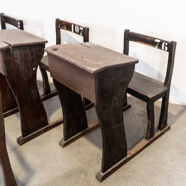 Cuatro pupitres antiguos de madera para la venta - imagen 2