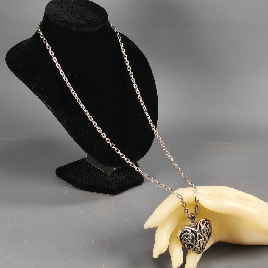 Item 16386 - Image 0