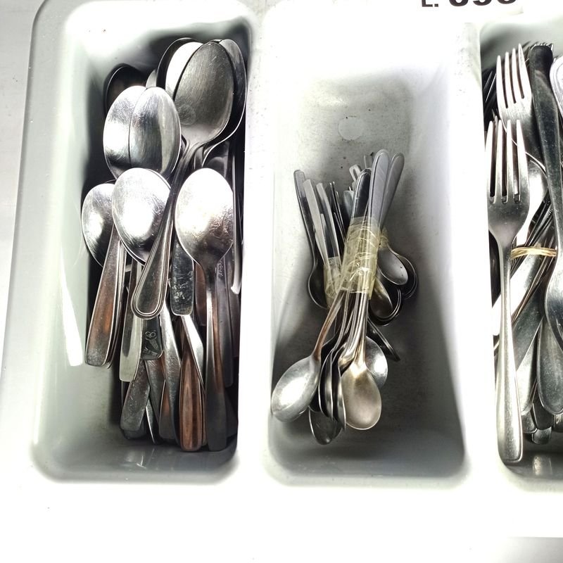 Utensilios de cocina en buen estado - imagen 2