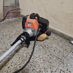 Bordeadora a Nafta Naranja y Gris - imagen 3