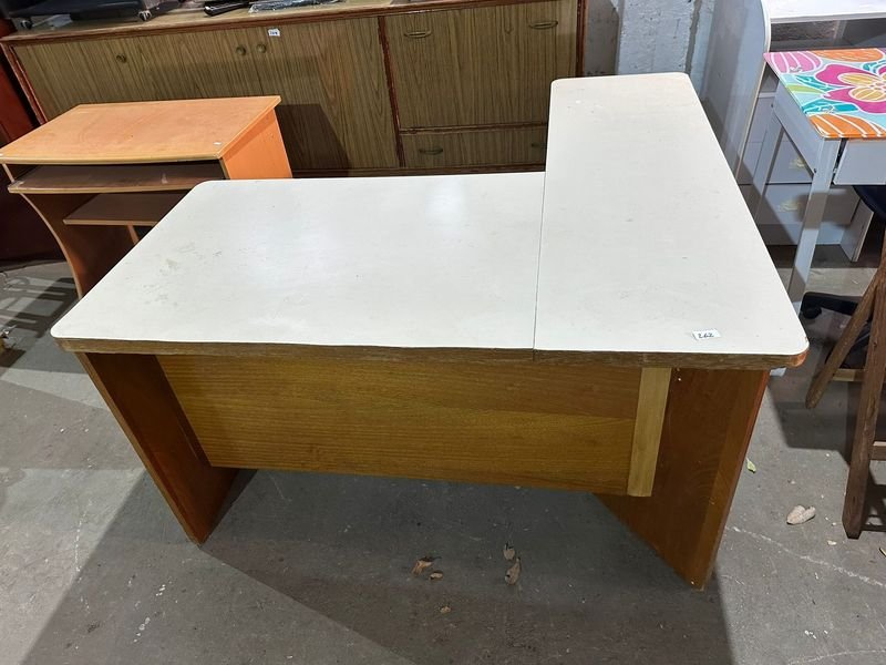 Escritorio Esquinero Madera y Melamina Blanco
