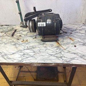 Motor Eléctrico con Mesa de Trabajo - imagen 2