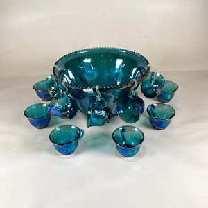 Lote anterior: Ponchera Azul con 11 Tazas de Vidrio Iridescente con Diseño de Uvas
