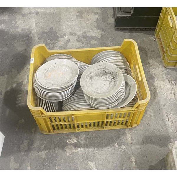 Lote de 80 Platos de Postre de Cerámica Antigua
